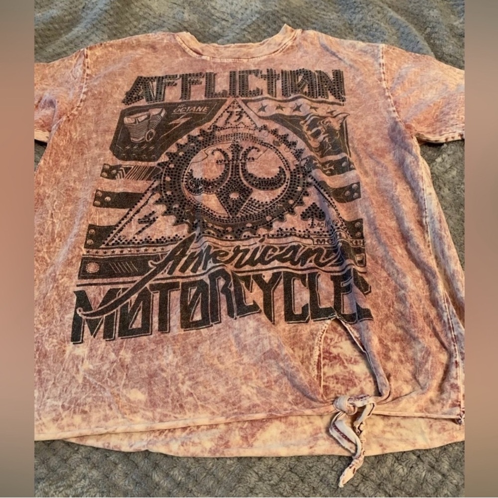 AFFLICTION TIE FRONT T SHIRT.